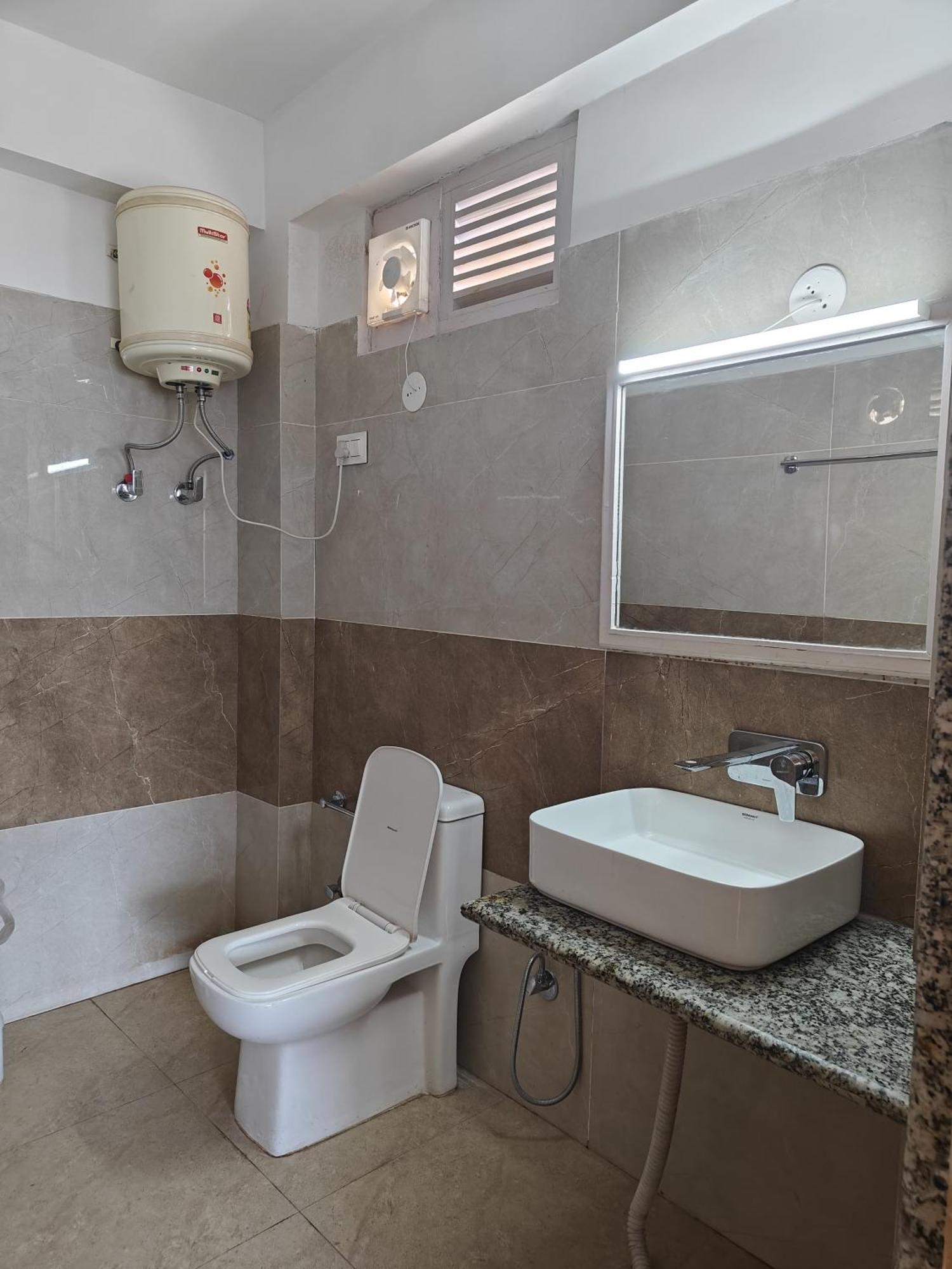 Santosh Cafe & Rooms Αμριτσάρ Εξωτερικό φωτογραφία